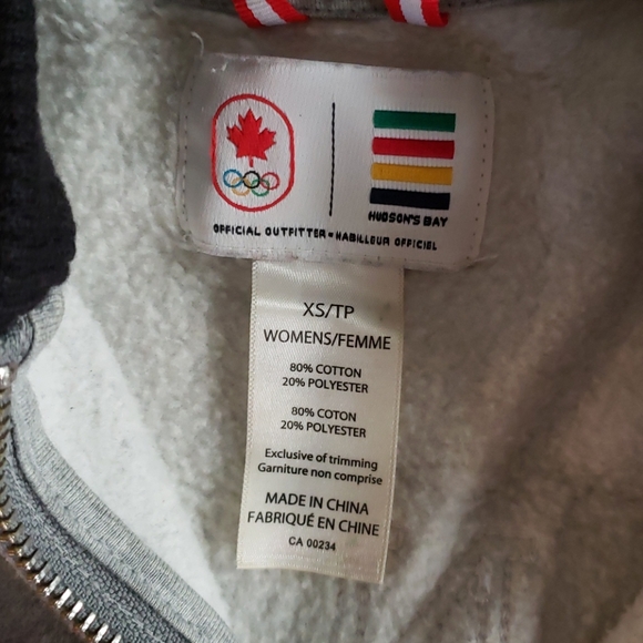 Hudson's Bay Vancouver 2010 Olympic Jacket - Picture 3 of 4